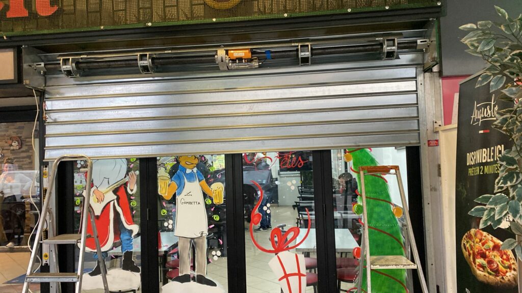 Installation rideau métallique Paris 75